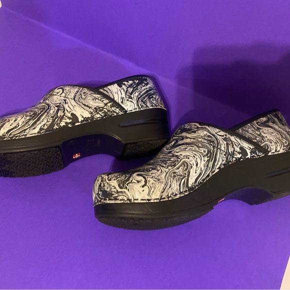 Sanita nurse clogs Euro 38 - Picture 4 of 6